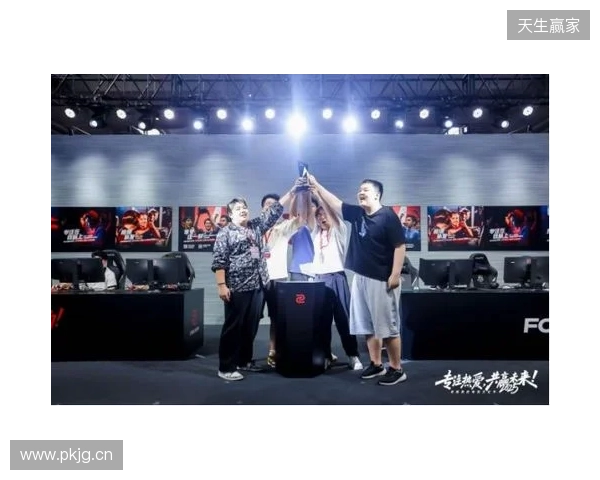 与好友并肩!你的电竞梦想从卓威高校对抗赛启航! 与好友并肩!你的电竞梦想从卓威高校对抗赛启航!